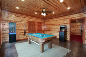 Summit Ridge w/ Pool, Hot Tub, Arcade & Theater!